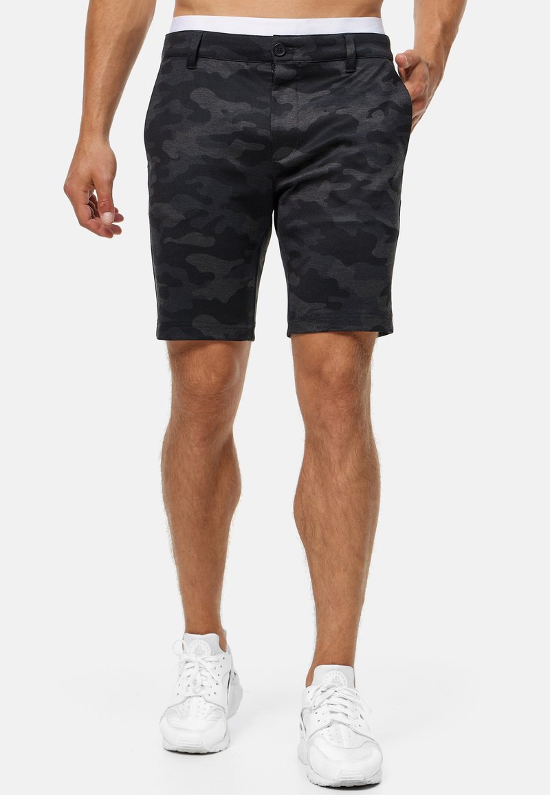 INDICODE JEANS AALBORG - Kratke hlače - camouflage
