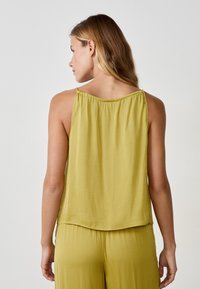 Etam MERIAN - Camiseta de pijama - anis