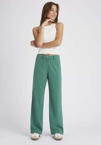 BZB TAILLEUR - Pantalon classique - vert