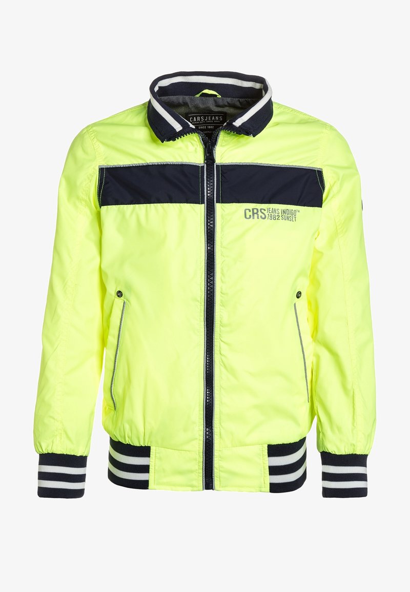 Giacca gialla neon con un pannello nero sul petto, chiusura con zip, polsini a coste blu navy e strisce bianche all'orlo per contrasto.