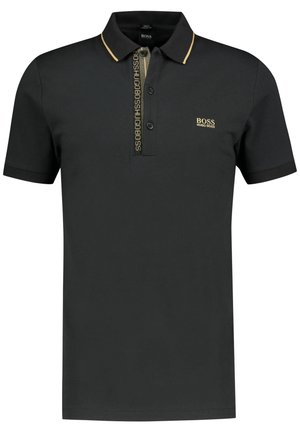 Czarna koszulka polo z krótkim rękawem, z złotym obszyciem na kołnierzu, złotym logo "BOSS HUGO BOSS" na piersi oraz detalem z logo na listwie guzików.
