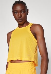 Nike Performance ONE CLASSIC TANK - Topp - sundial/black