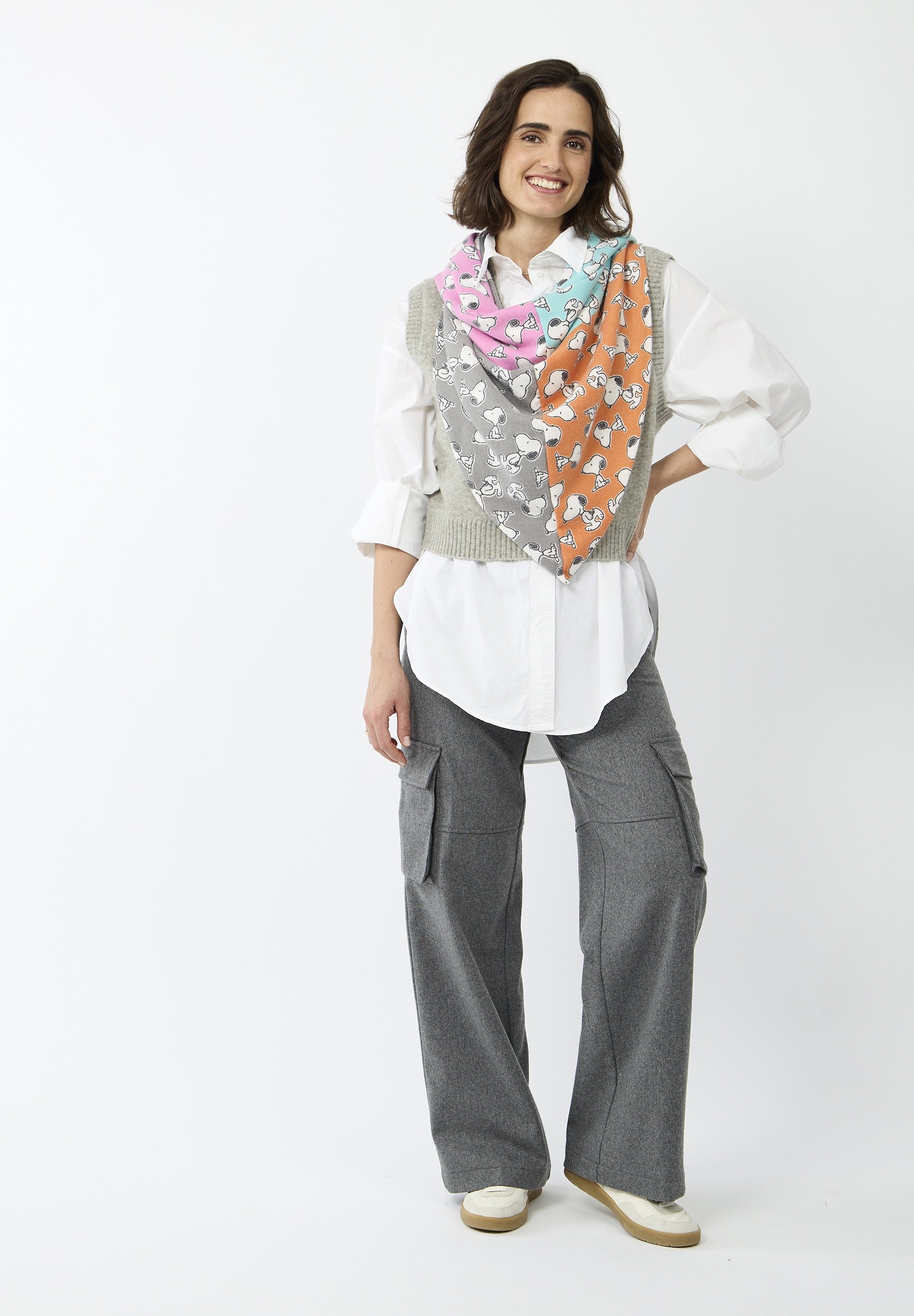 Foulard Vintage CODICELLO En Soie 100% - Dimensions 52x52 Cm, Couleur Rose, Occasion - Type Tour De Cou