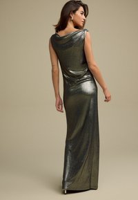 Next SLEEVELESS COWL NECK  - Iltapuku - gold