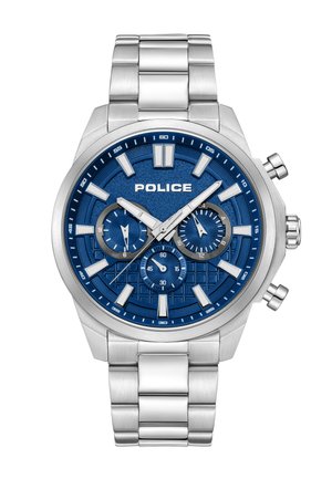 Srebrna metalna ročna ura z modrim številčnikom, tremi podštevilčnicami, batonastimi označevalci ur in logotipom "POLICE" pod 12. uro.