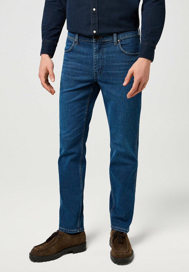 Wrangler GREENSBORO - Jeans a sigaretta - coastal scout