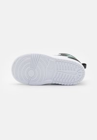 Jordan MID AL - Scarpe da basket - white/green glow/black