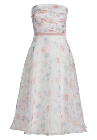 Květinové midi šaty s bezramínkovým designem, lehkou průhlednou tkaninou, květy v pastelových růžových a modrých barvách a přiléhavým pasem se stuhou.