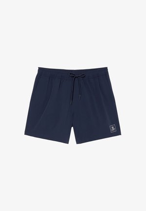 Granatowe szorty kąpielowe wykonane z lekkiego materiału, z elastyczną talią, sznurkiem i bocznymi kieszeniami. Na dole znajduje się małe logo.