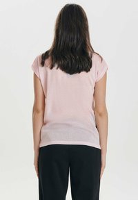 ONLY ONLSILVERY V NECK NOOS - Camiseta básica - vintage indigo
