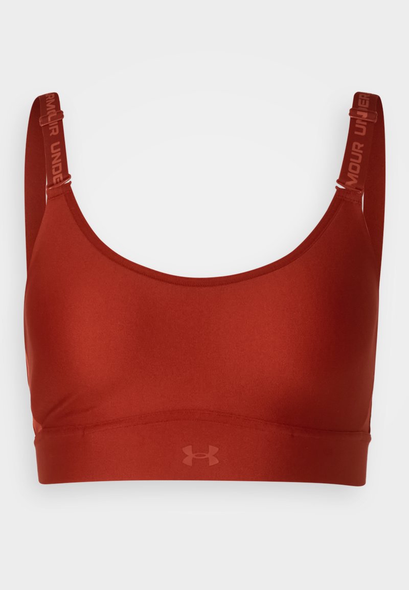 Roter Sport-BH mit breiten Trägern, glatter Textur und einem elastischen Saum. Mit 'Under Armour'-Logo auf den Trägern und an der Vorderseite. Einfaches Design.