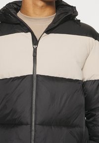 EA7 Emporio Armani Zimní bunda - black