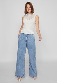 VILA VISIA  HIGH NECK TOP - Top - cloud dancer