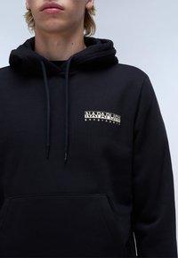 Napapijri FORNET - Jersey con capucha - black