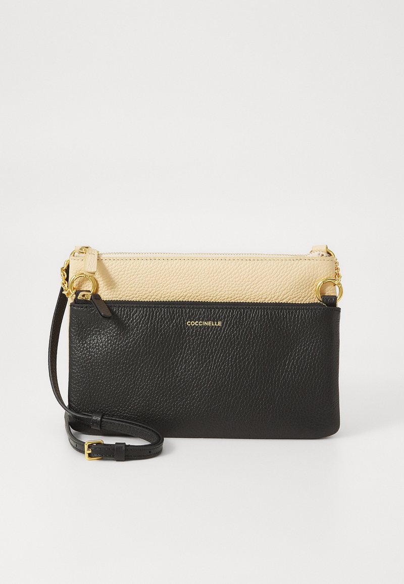 Sac Bandoulière Coccinelle Betulla - Cuir De Vache Orange - Neuf Avec étiquettes - Modèle Best