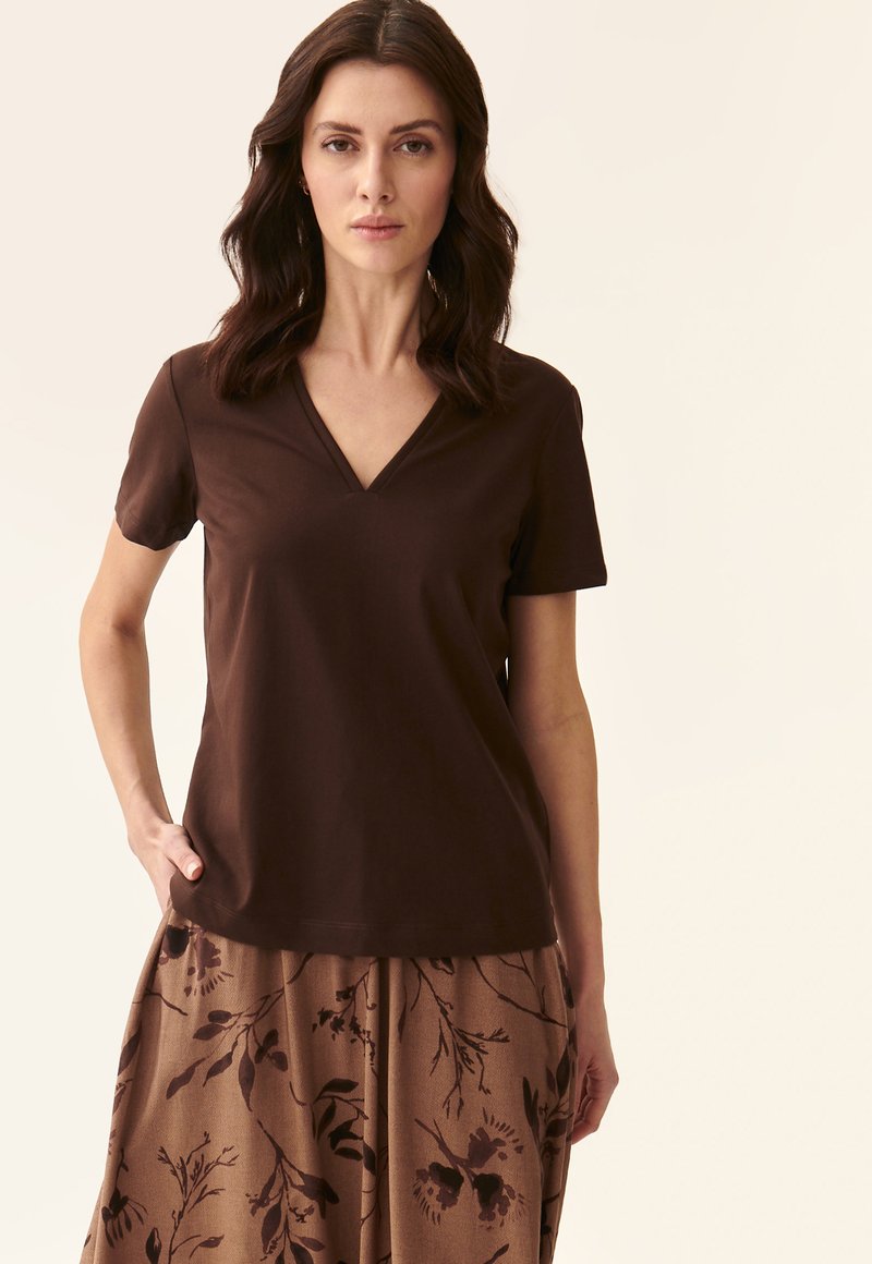 TATUUM - PARTA - T-shirt basic - brown, Vergroten