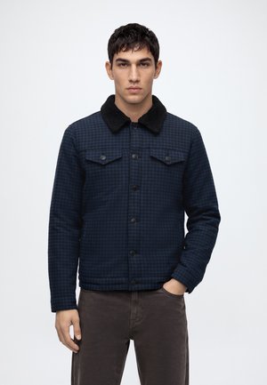Only & Sons, ONSLOUIS TRUCKER TEDDY CHECK 3526 JACKET - Зимно яке - dark sapphire checks:black