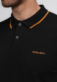 Petrol Industries Polotričko - dark black