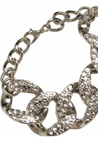 Metallist kett, millel on omavahel seotud lingid, särav hõbedane viimistlus ja selged rhinestones, mis lisavad sära ja detaile.