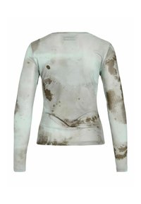 Pikad varrukad, keha järgi liibuva lõikega topp, millel on abstraktne hall ja pruun akvarellilaadne muster, nähtuna seljalt ühtlase valge tausta ees.