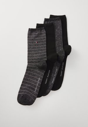 Pack mit vier Paar Socken: eine schwarze mit silbernen Streifen, drei einfarbige schwarze mit subtiler metallischer Textur; "Tommy Hilfiger"-Logo am Bund.