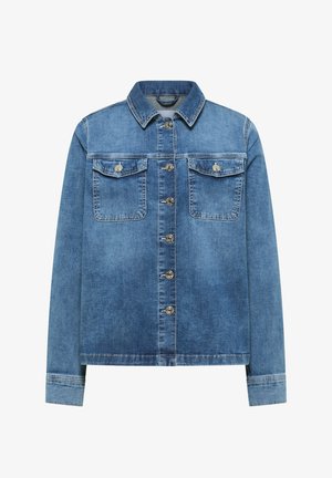 Niebieska kurtka dżinsowa z długimi rękawami, zapinana na guziki z przodu, z dwoma kieszeniami na piersi z klapkami i guzikami oraz klasycznym kołnierzem.