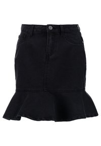 Svart denimkjol med utsvängd nederdel, fem fickor, knappstängning och bälteshällor. Tyget har en slät textur.