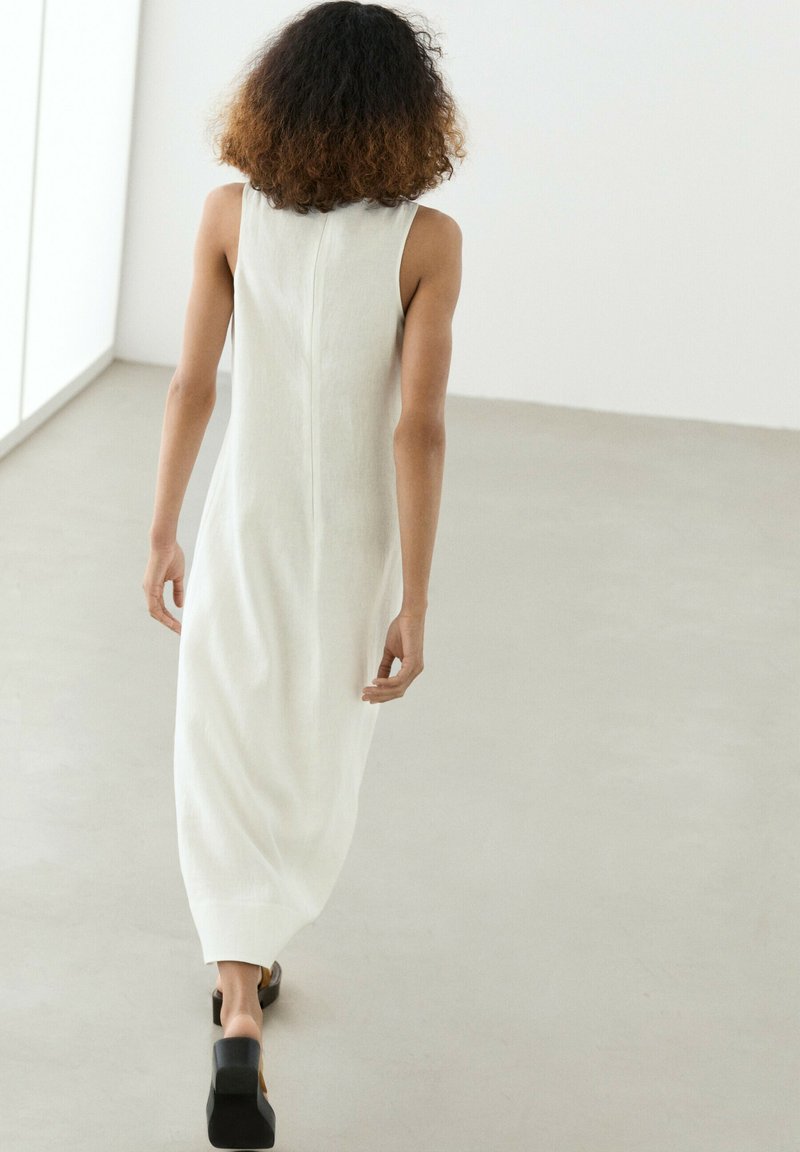 massimo dutti linen halter dress Flowing Linen Halter Midi Dress - Vanilla - 4 - Massimo Dutti
