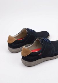 CallagHan 46804 - Zapatos con cordones - blue