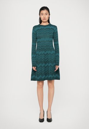SHORT DRESS - Svetríkové šaty - solid color green