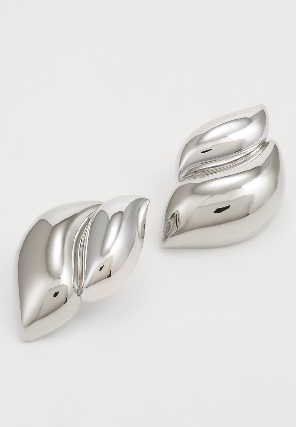 PETAL EARRINGS  - Earrings3