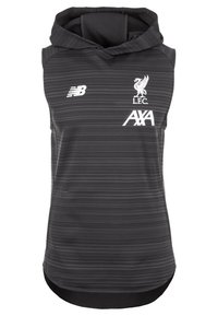 Felpa senza maniche in tessuto grigio scuro con un sottile motivo a righe. Presenta un cappuccio, spacchi laterali e loghi bianchi di New Balance e Liverpool FC.
