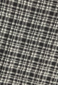 2nd Day LILITH  - Μπλούζα - black