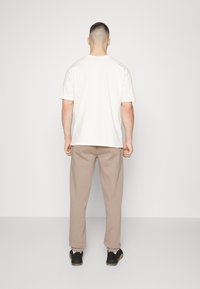 New Era Klubbkläder - light brown