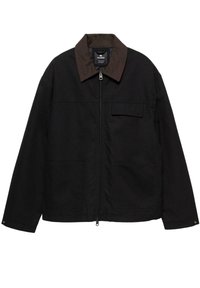 Veste noire zippée avec un col marron, deux poches avant et des manches longues, présentée sur fond blanc.