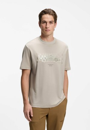 BOSS, T-shirt con stampa - open beige nineteen
