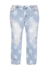 Jeans in denim azzurro con motivo a stelle di varie dimensioni, caratterizzati da un classico design a cinque tasche e dettagli con orlo sfrangiato.