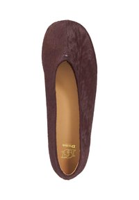 Ballet flat in dark brown faux fur with rounded toe and smooth inner lining. Minimalist design, no visible hardware or accents.