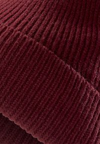 FAWLER FELIC - Lue - red