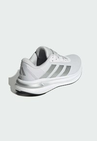 adidas Performance GALAXY 7 - Zapatillas running asfalto - dash grey silver metallic crystal white
