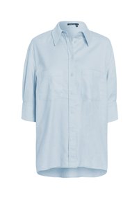 Helles blaues Hemd mit Knöpfen aus weichem Stoff, ausgestattet mit zwei Brusttaschen, kurzen umgeschlagenen Ärmeln und einem leicht geschwungenen Saum.