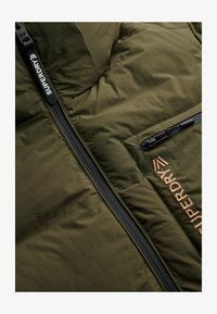 Geselecteerd, washed khaki