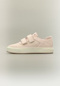 Неизбран, whisper pink/iron gate/nomad