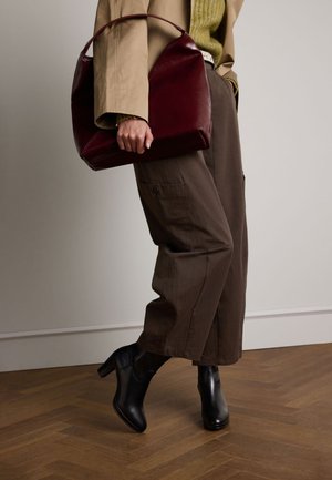 Manfield MIT ABSATZ - Bottines - schwarz