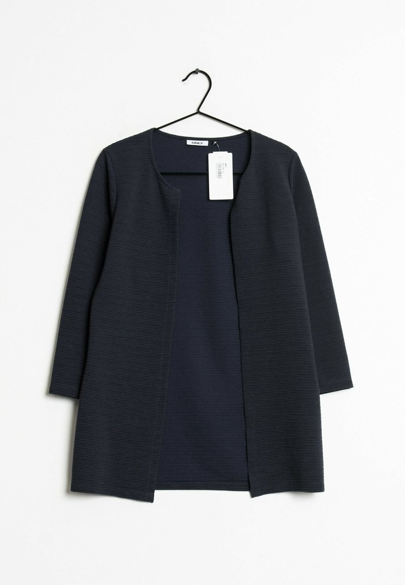 Tmavě námořnický kardigan s otevřeným předním designem, rukávy po tři čtvrtiny, texturovaná tkanina a visačka. Hladká vnitřní podšívka.