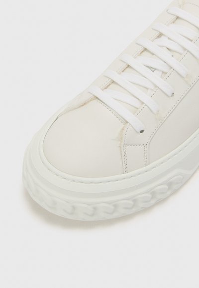 Casadei OFFROAD VALSENA - Baskets basses - white