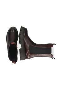 Stivaletti in pelle bordeaux con pannelli laterali elasticizzati, linguette di apertura e suole nere robuste con finitura testurizzata e profilo frastagliato.