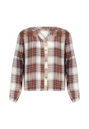 Chemise à boutons avec un col en V, présentant un motif à carreaux marron, crème et bleu, avec des accents en dentelle texturée sur les épaules. Manches longues.