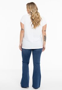 YOEK Wide Fit - T-Shirt basic - white
