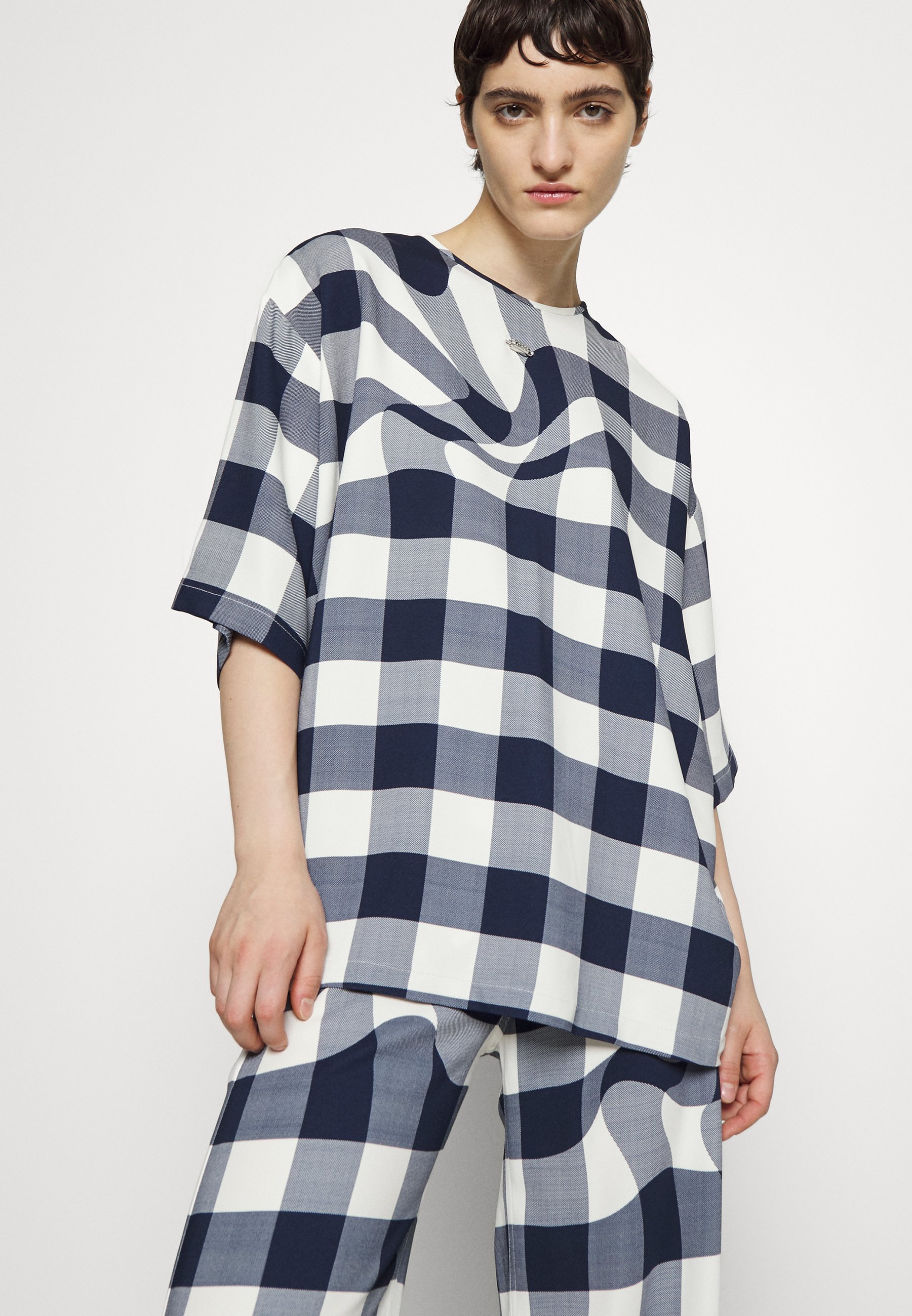 032c CHECKMATE EVENING PANTS - Trousers 